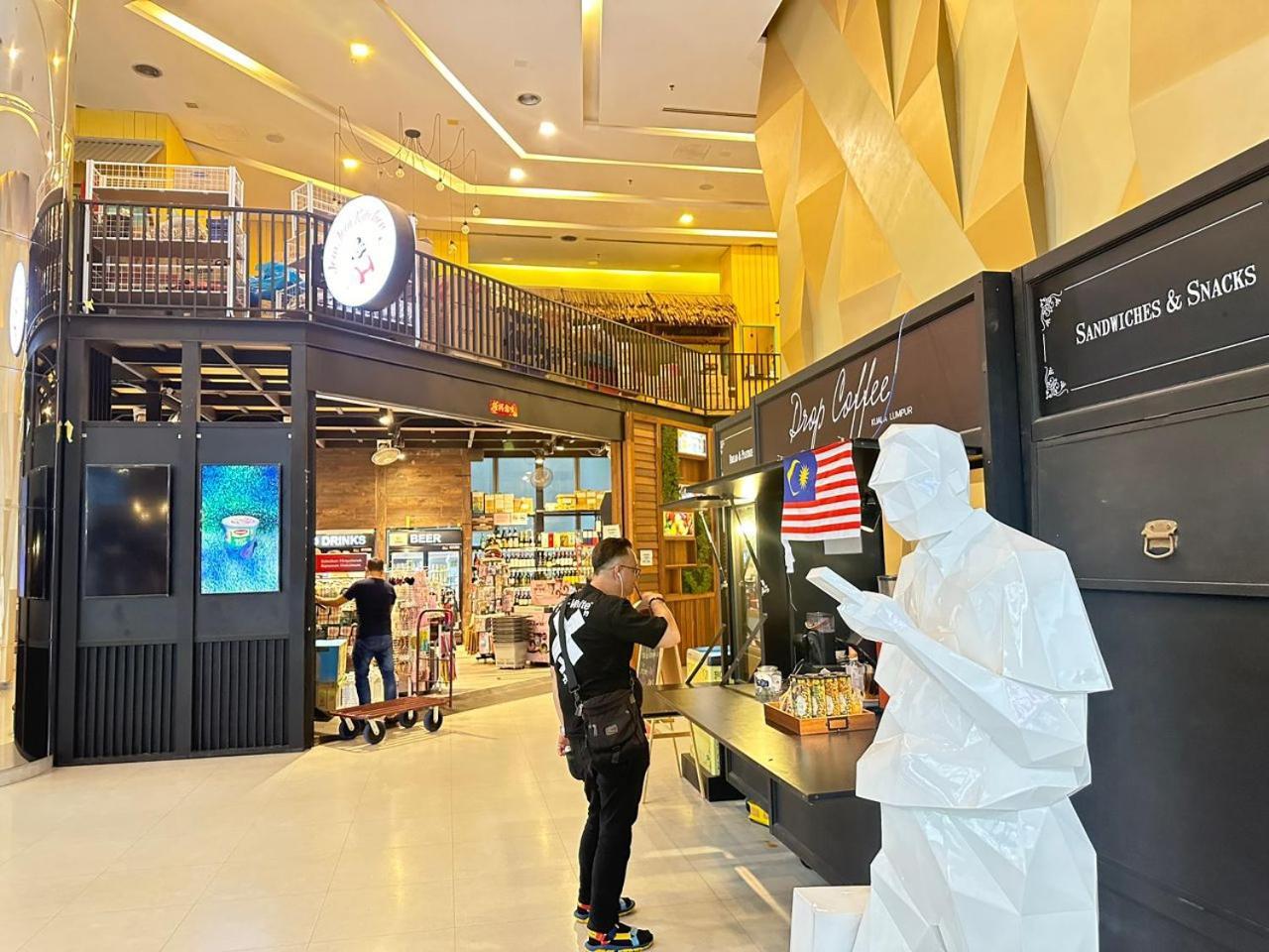 Mercu Summer Suites Klcc By Ab Kuala Lumpur Exterior photo